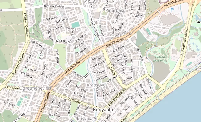 Uitsnede van de kaart met het lange strand van Konyaaltı aan de westkant van Antalya